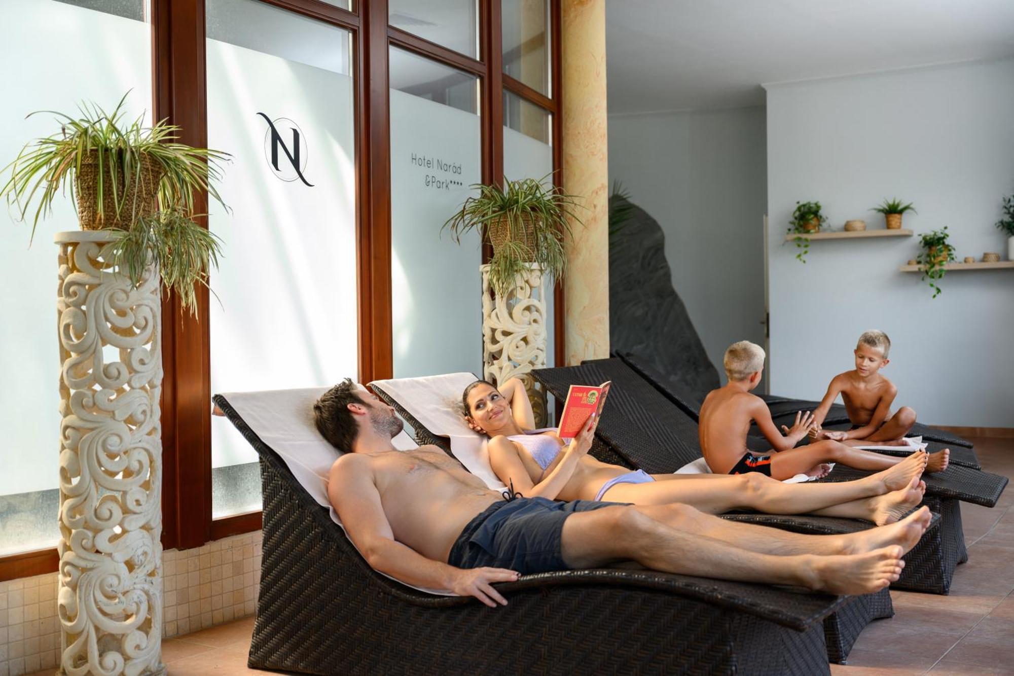 Готель Narad 4*